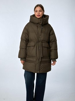 Пуховик женский стёганый с капюшоном