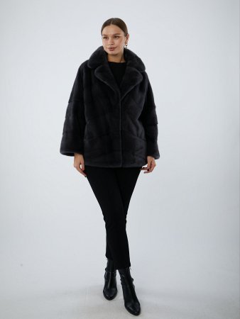 Укороченная шуба из меха норки с английским воротником