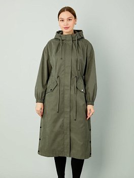 Плащ женский с капюшоном