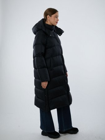 Удлиненный пуховик с капюшоном