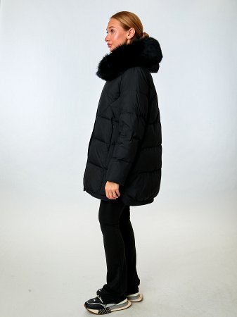 Укороченный пуховик с капюшоном и отделкой мехом песца