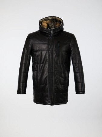 Кожаная куртка с капюшоном и мехом волка
