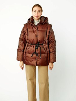 Пуховик с капюшоном и съемными рукава