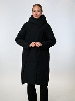 Длинный пуховик с капюшоном