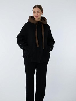 Драповая куртка с капюшоном