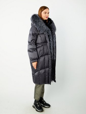 Удлиненный пуховик с капюшоном