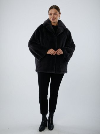 Укороченная шуба из меха норки с английским воротником