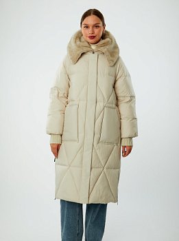 Пуховик женский с капюшоном удлинённый