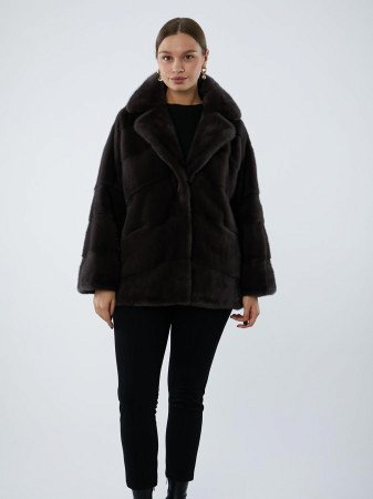 Укороченная шуба из меха норки с английским воротом
