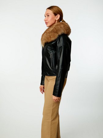 Укороченная куртка из натуральной кожи с воротником апаш и съёмным мехом песца