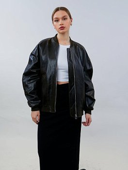 Куртка из кожи с отделкой из трикотажа