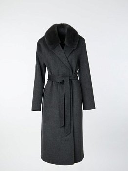 Пальто из натуральной австралийской шерсти с отделкой из норки
