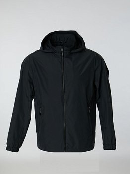 Ветровка мужская с капюшоном