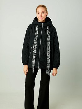 Куртка женская с капюшоном
