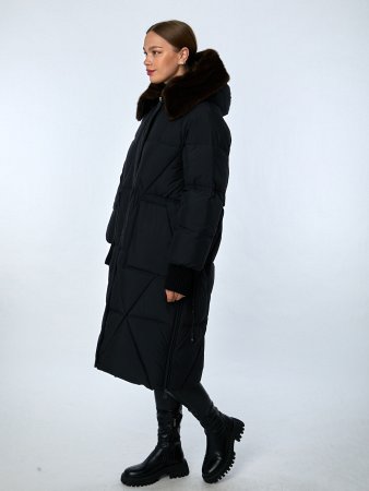 Пуховик женский с капюшоном удлинённый