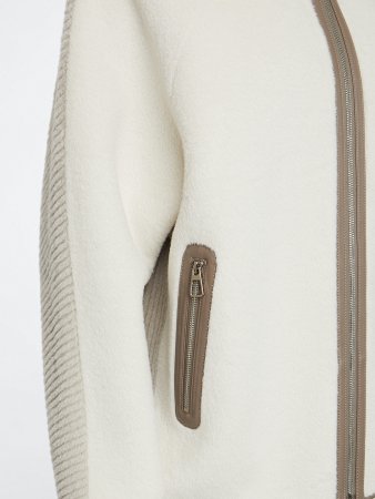 Двусторонняя экодубленка с капюшоном