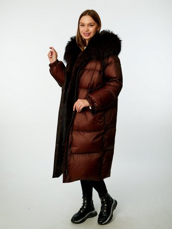Длинный пуховик с капюшоном и отделкой мехом лисицы
