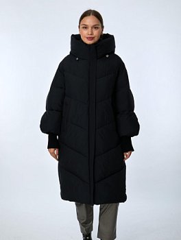 Пуховик женский с капюшоном удлинённый
