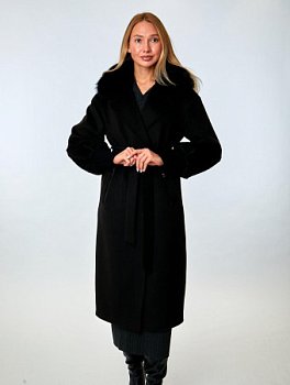 Пальто женское с отделкой мехом чернобурой лисы
