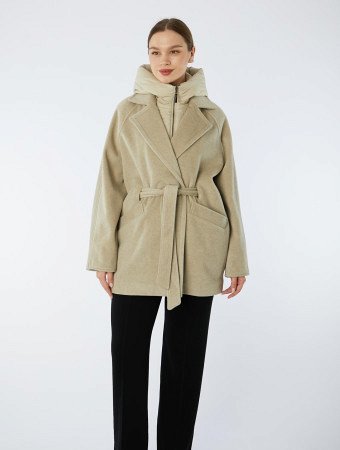 Пальто женское с капюшоном укороченное