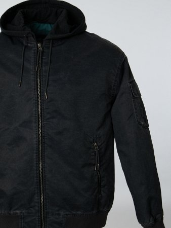 Ветровка мужская с капюшоном