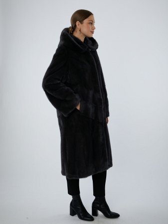Шуба из меха норки с капюшоном