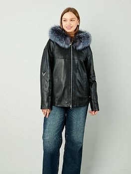 Куртка из натуральной кожи с капюшоном