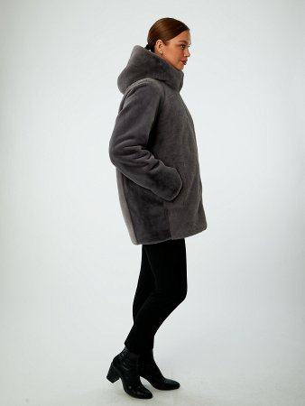 Куртка женская из искусственного меха с капюшоном