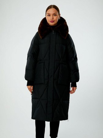 Пуховик женский с капюшоном удлинённый
