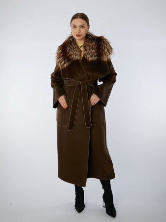 Демисезонное пальто со съемным мехом лисы