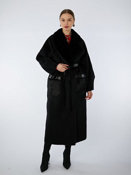 Стильное пальто со съемным мехом ноки