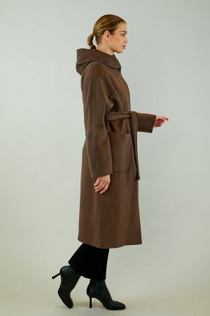 Демисезонное пальто с капюшоном и поясом
