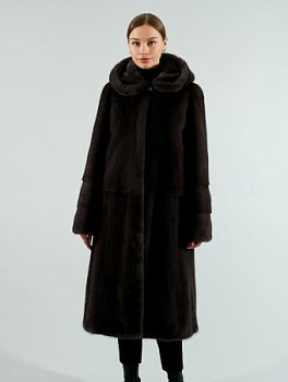 Шуба из норки с капюшоном