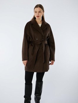 Пальто женское с английским воротником