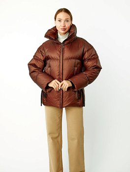 Укороченный пуховик с воротником стойкой