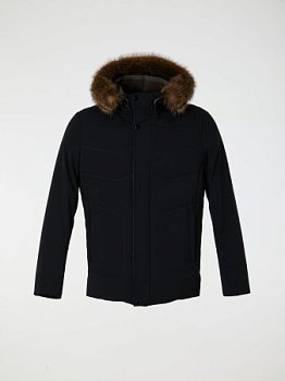 Куртка с капюшоном