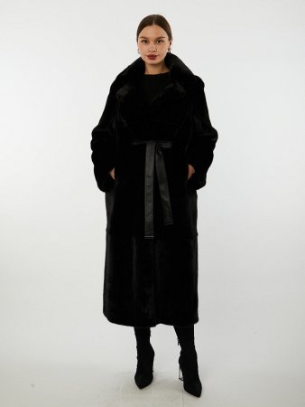 Шуба из меха норки с английским воротником