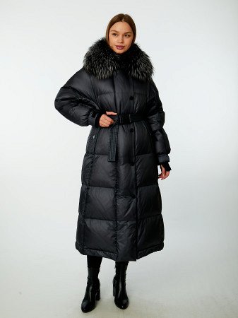 Длинный пуховик с отделкой мехом лисицы