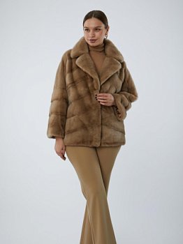 Укороченная шуба из меха норки с английским воротом
