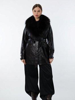 Утепленная куртка из натуральной кожи с отделкой мехом лисицы