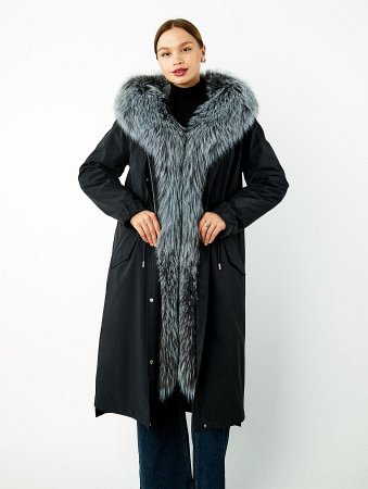 Длинная парка с капюшоном