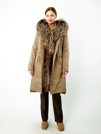 Парка с капюшоном