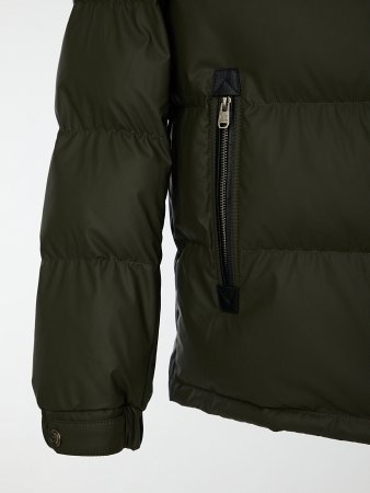 Укороченный пуховик с капюшоном