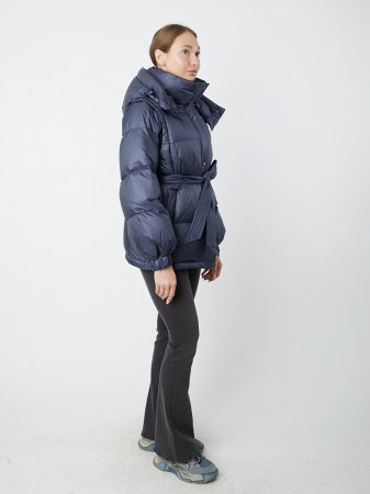 Пуховик с капюшоном и съемными рукава