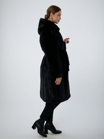 Шуба из меха норки с поясом