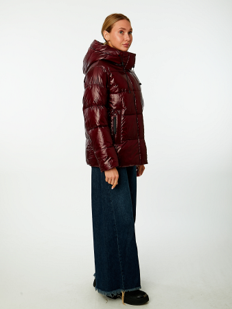 Пуховик женский стёганый с капюшоном