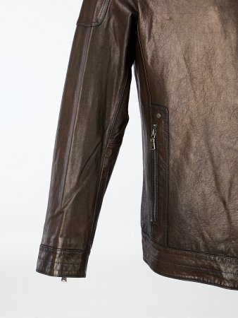 Укороченная куртка с воротником стойкой