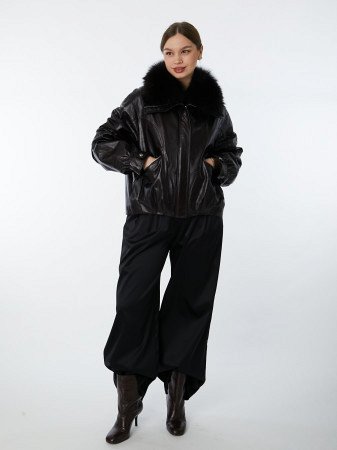 Укороченная куртка из нат.кожи с отделкой лисицей