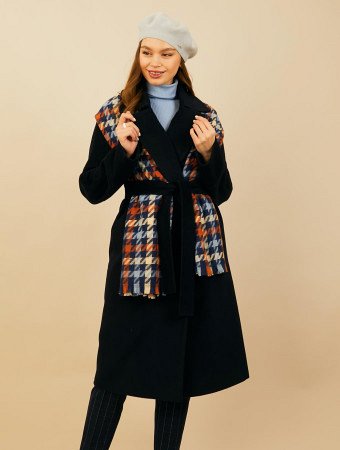 Двубортное пальто с отложным воротником и поясом