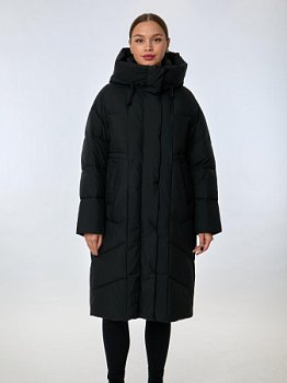 Пуховик женский удлинённый с капюшоном 